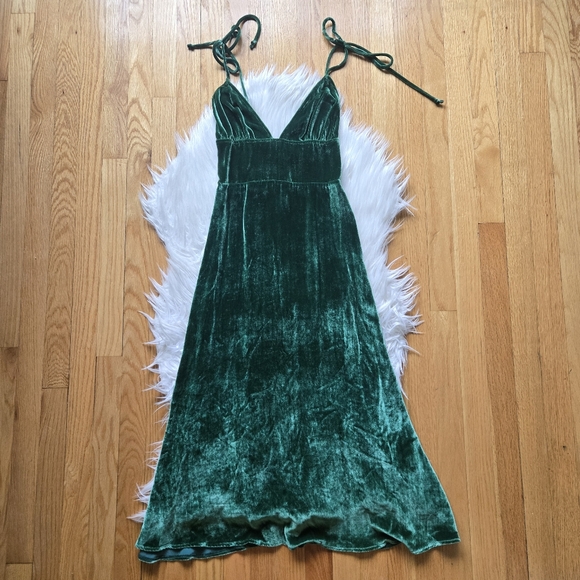 Reformation Emerald Green Melany Velvet Midi Dress - Picture 4 of 8